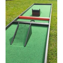 9 huls minigolfanl�g model Island